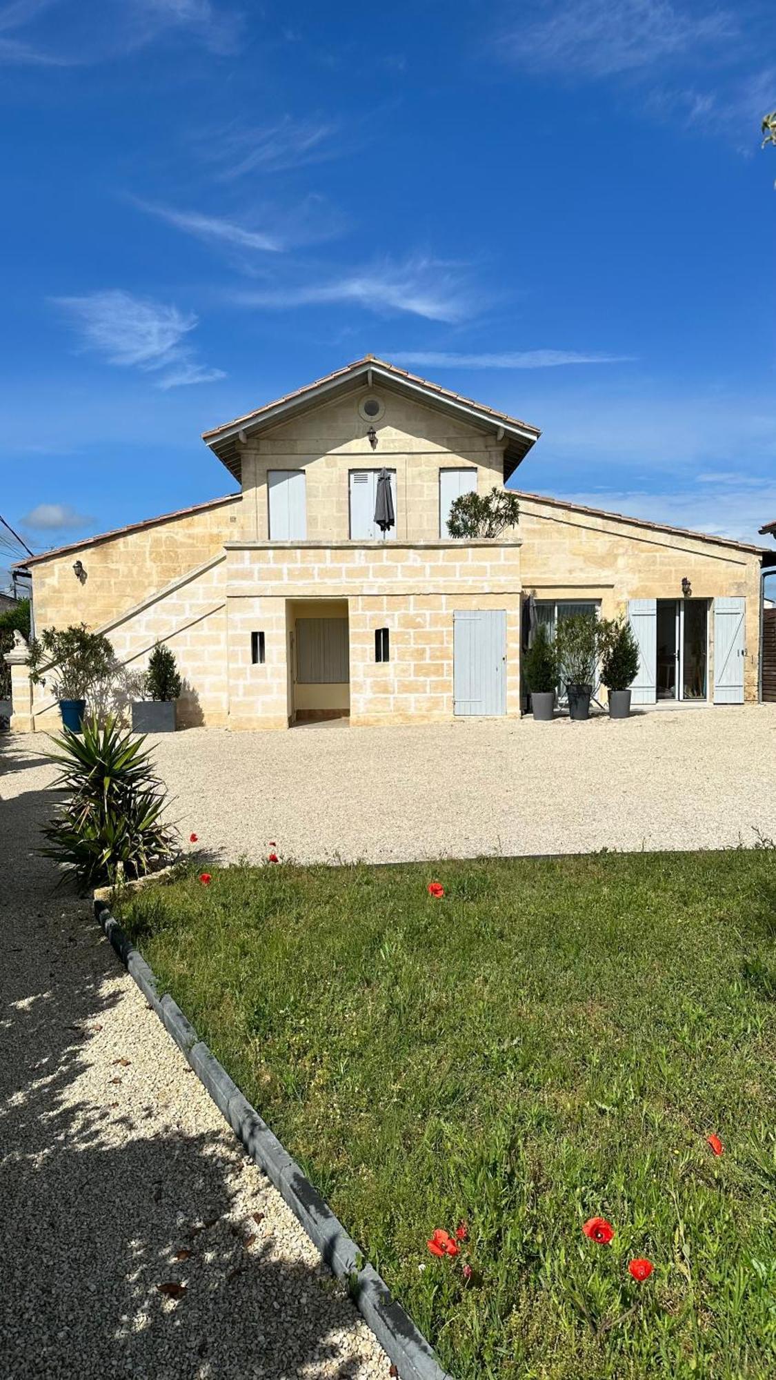 La Maison Des Vignes Emilion Apartment *